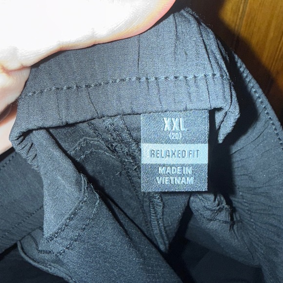 Carhartt Black Women's Shorts - Picture 5 of 6